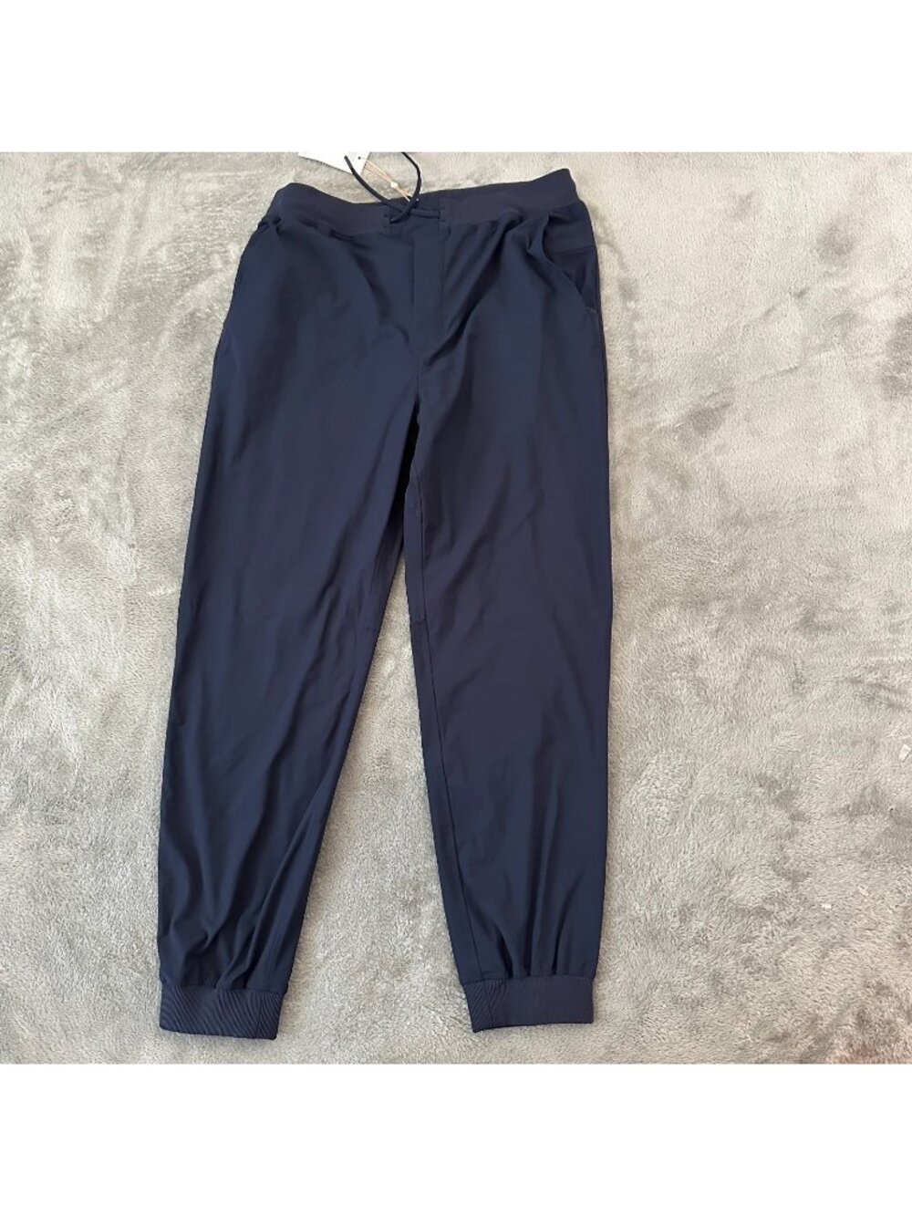 NWT Quince Ultimate Commuter Joggers Men's LARGE Deep Navy Blue